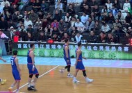 转会期新奥尔良鹈鹕备战CBA常规赛，状态回暖细节曝光，态度坚定，年轻球员得到机会的简单介绍-满冠体育